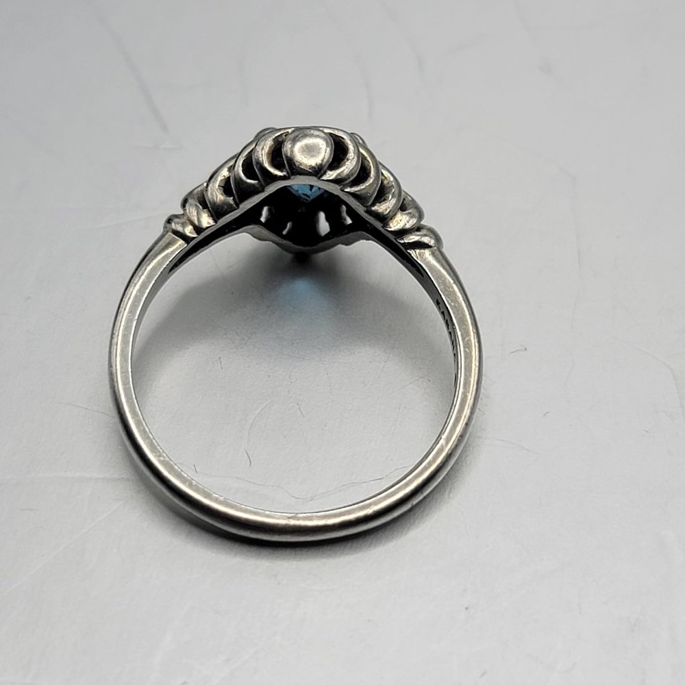 Kabana Sterling Silver Blue Topaz Ring - Picture 4 of 8